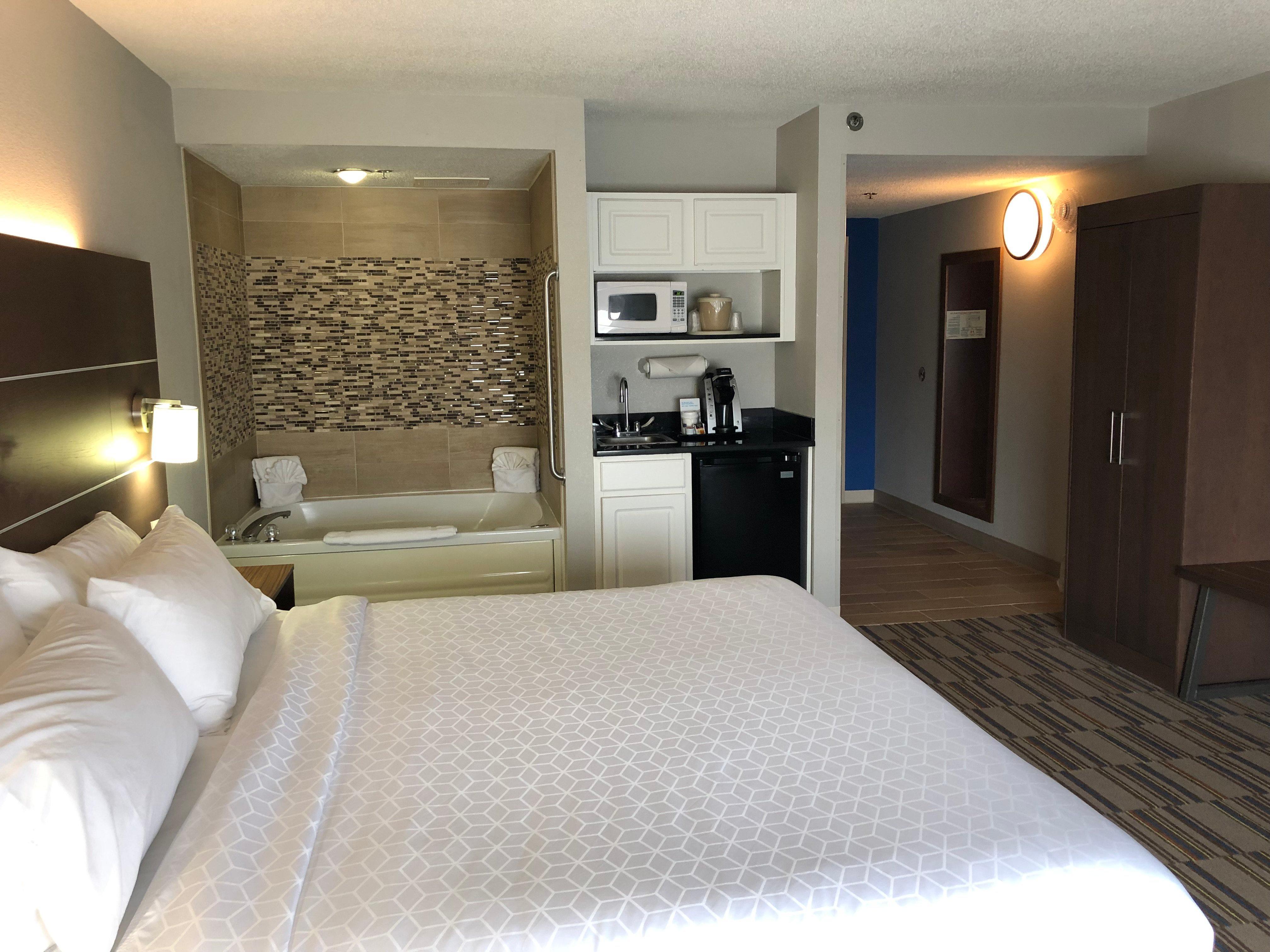 Holiday Inn Express And Suites Quakertown - Allentown Area By Ihg Екстериор снимка