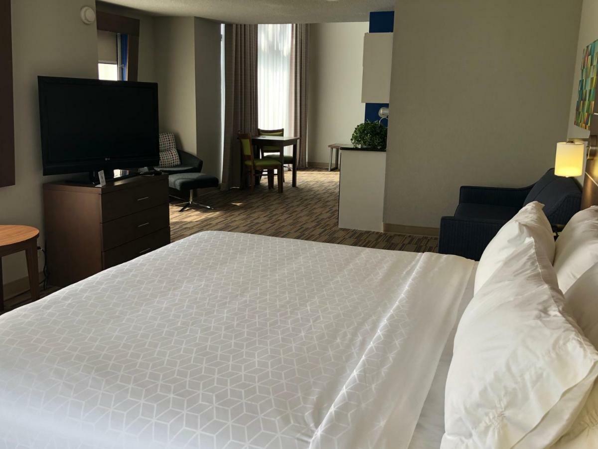 Holiday Inn Express And Suites Quakertown - Allentown Area By Ihg Екстериор снимка