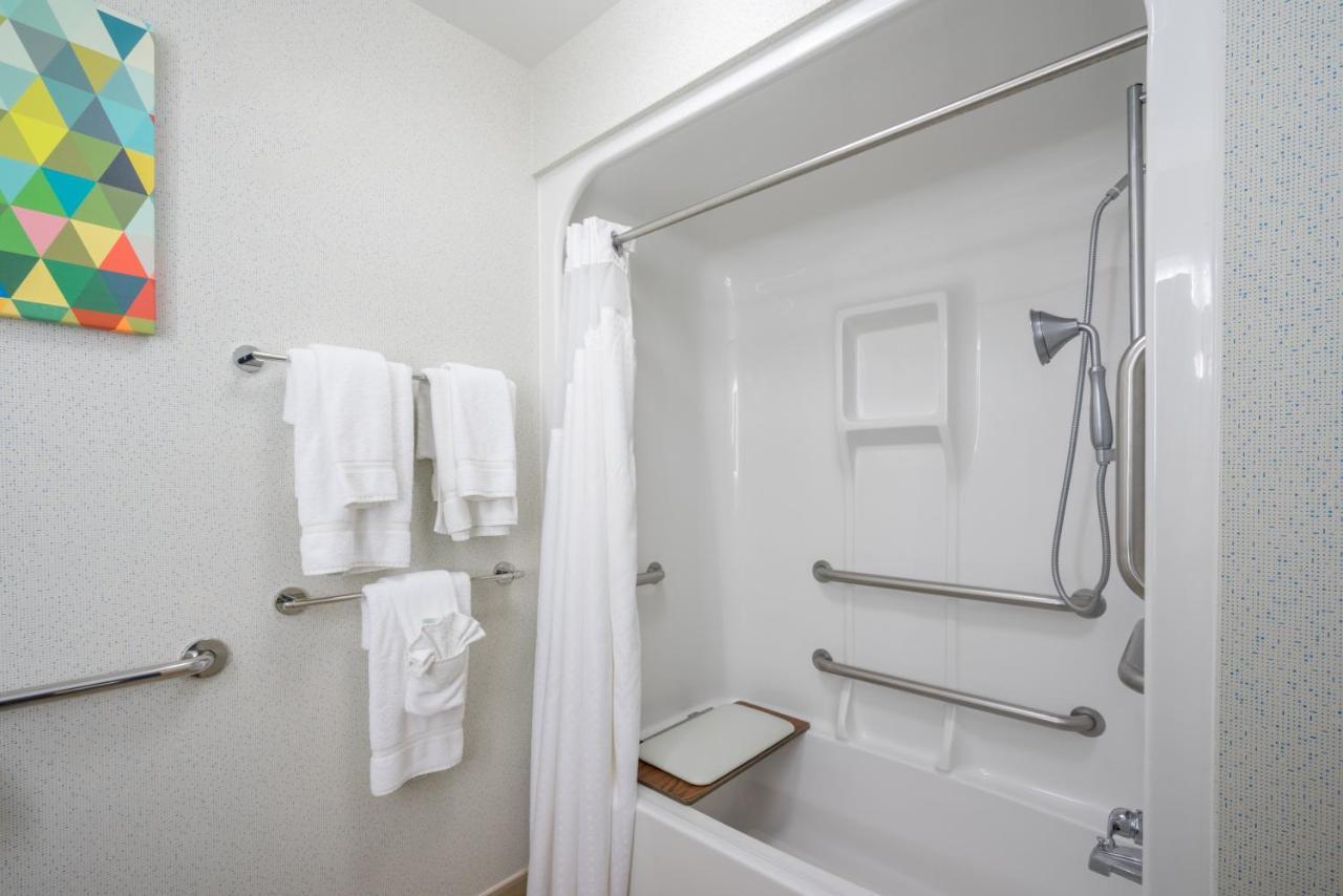 Holiday Inn Express And Suites Quakertown - Allentown Area By Ihg Екстериор снимка